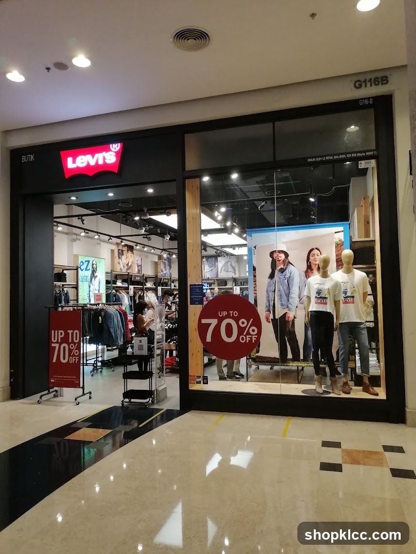 Levi's Storefront