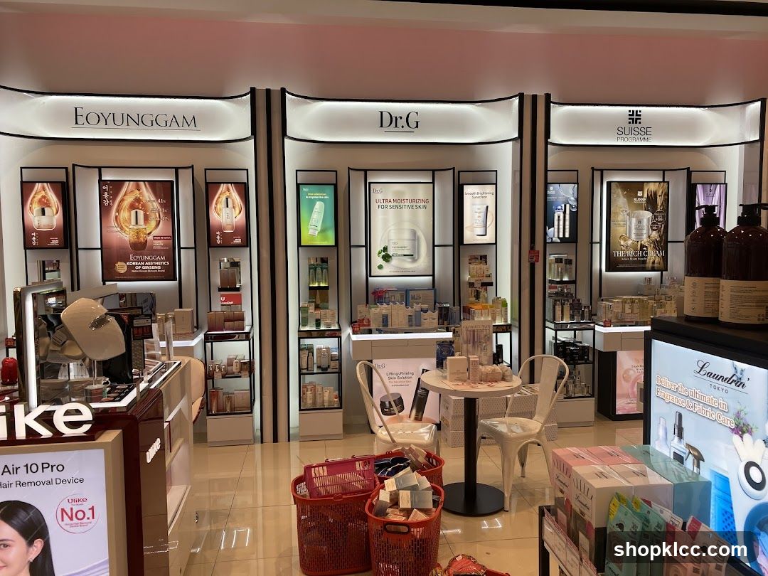 Cosmetics Store Display