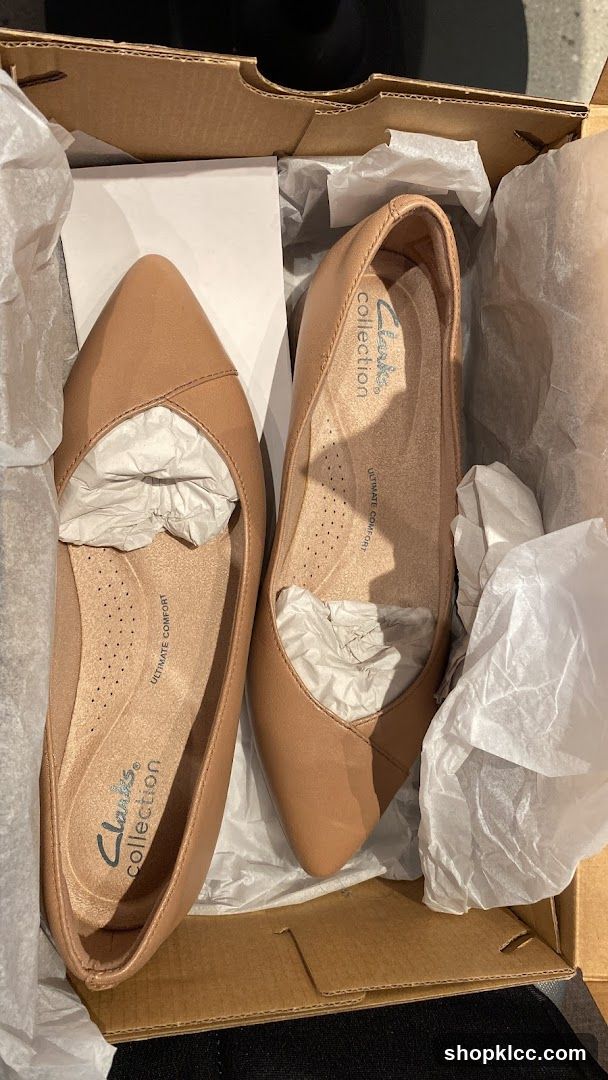 Clarks Collection Flats in Box