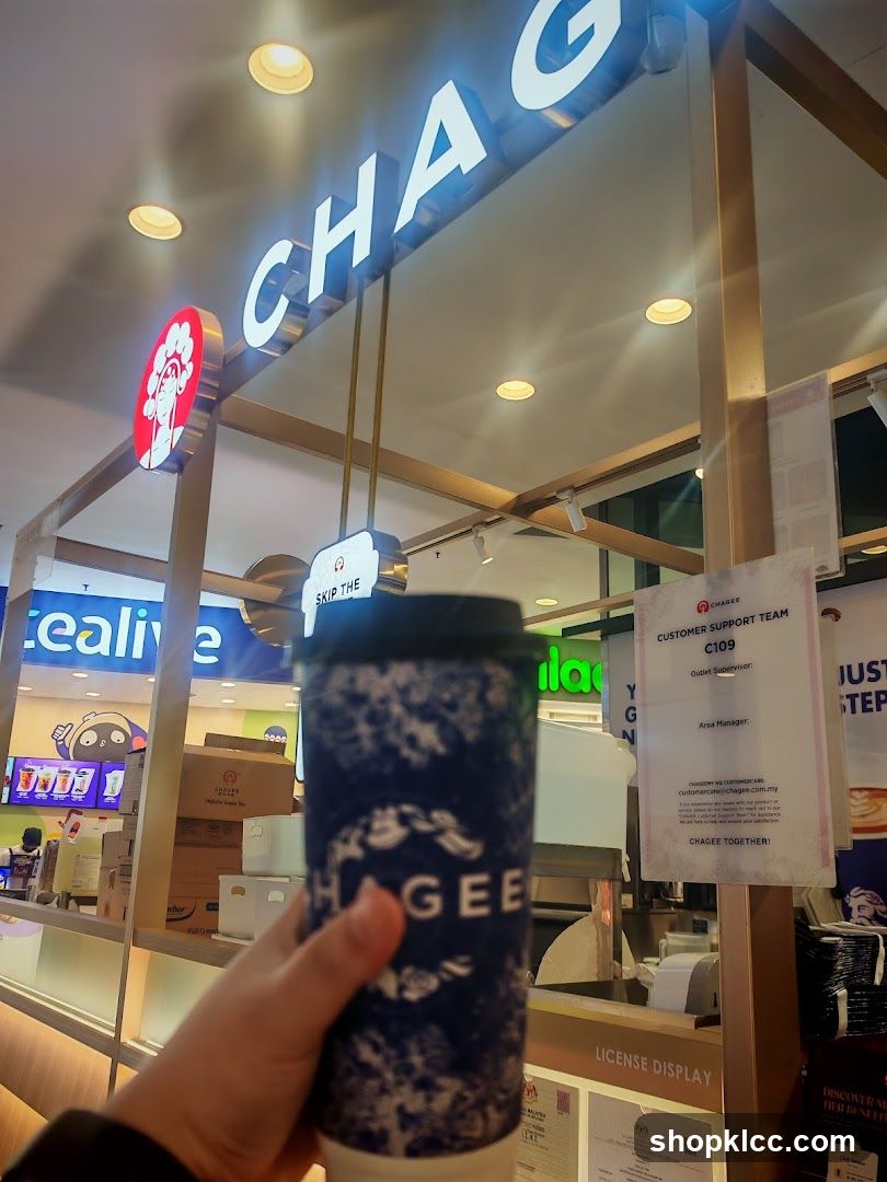Chagee Drink Cup and Storefront