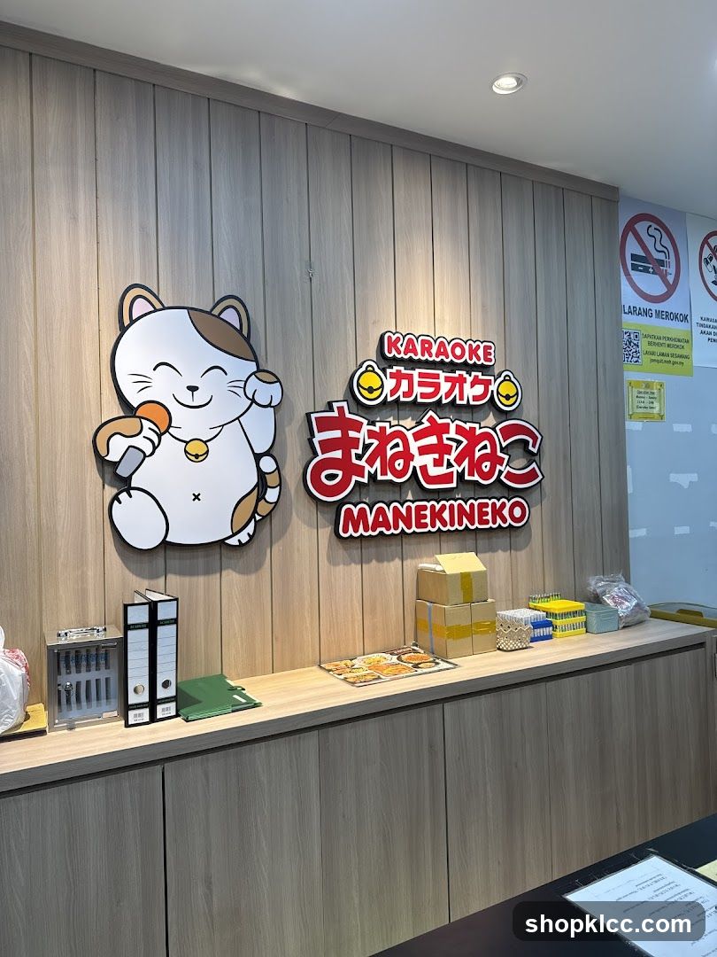 Manekineko Karaoke Signage