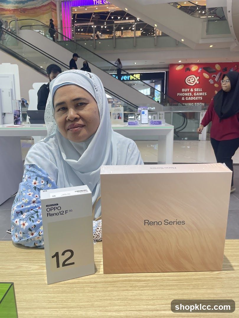 Woman with OPPO Reno12 F 5G Box