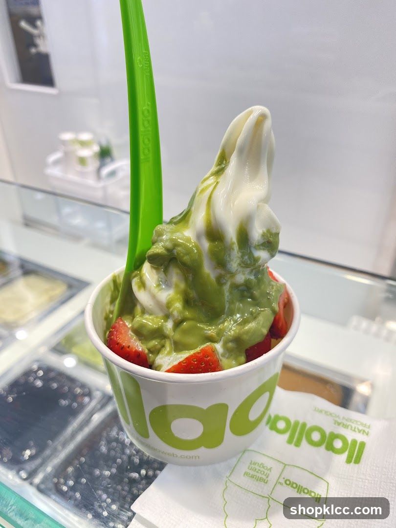 Frozen Yogurt with Strawberries and Matcha Topping