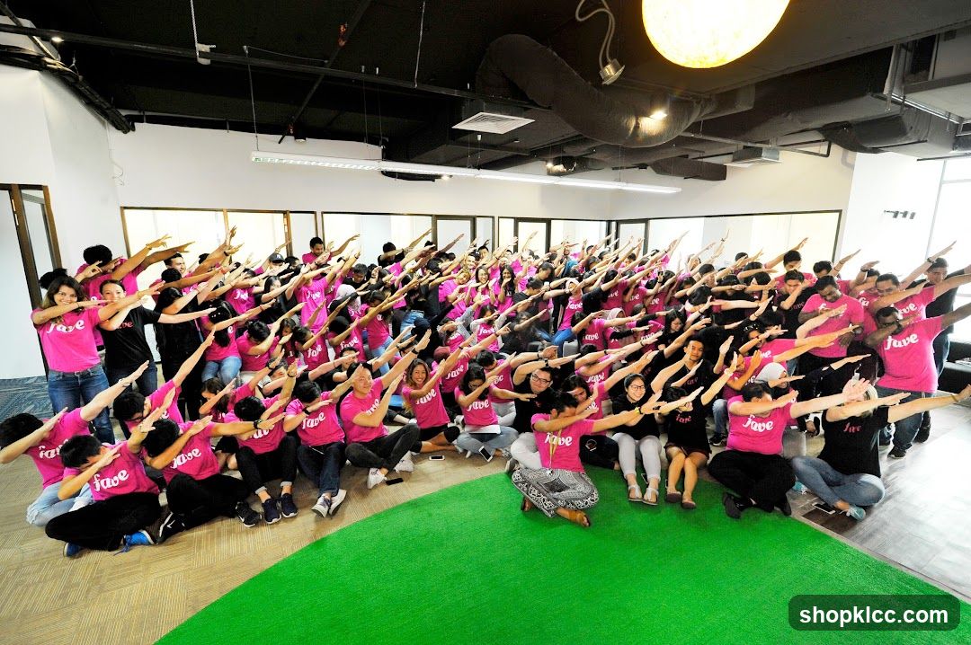 Group Dabbing