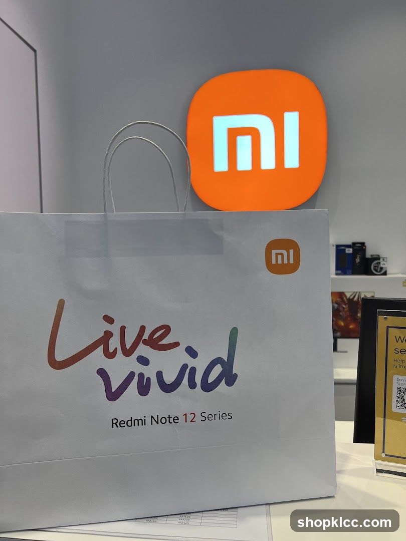 Xiaomi Shopping Bag and Signage