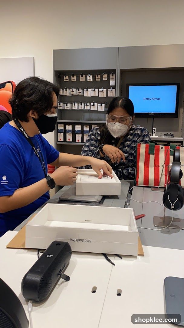Unboxing a MacBook Pro