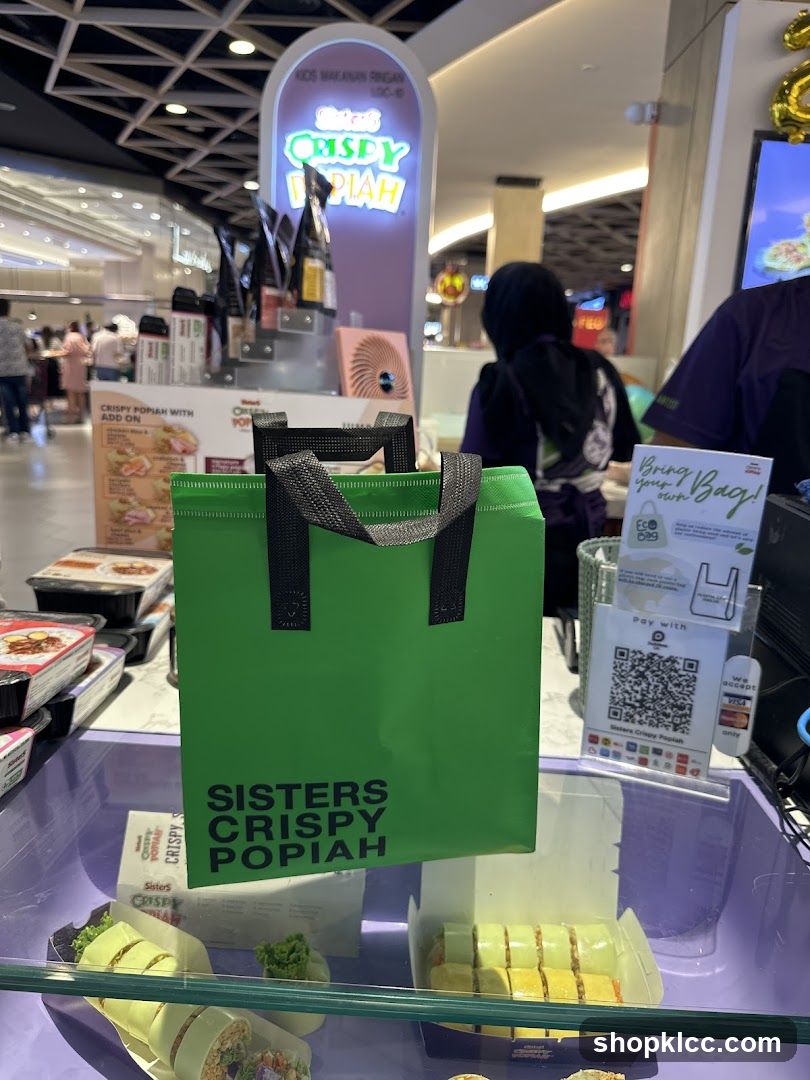 Sisters Crispy Popiah Display