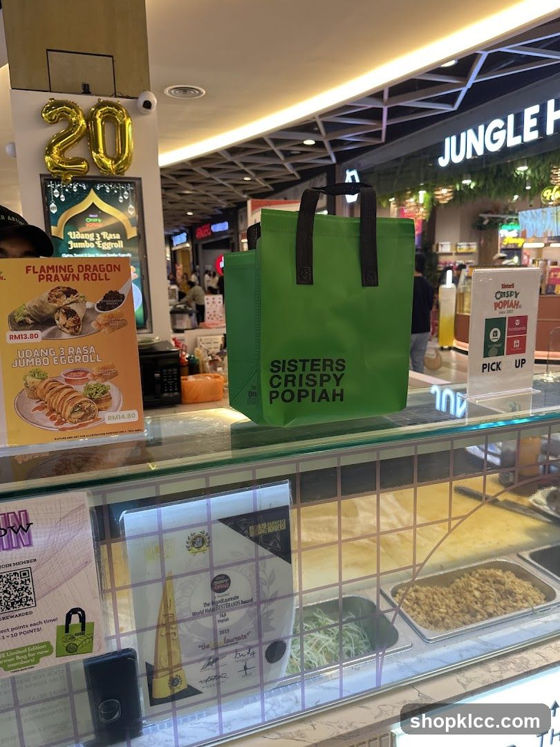 Sisters Crispy Popiah Display