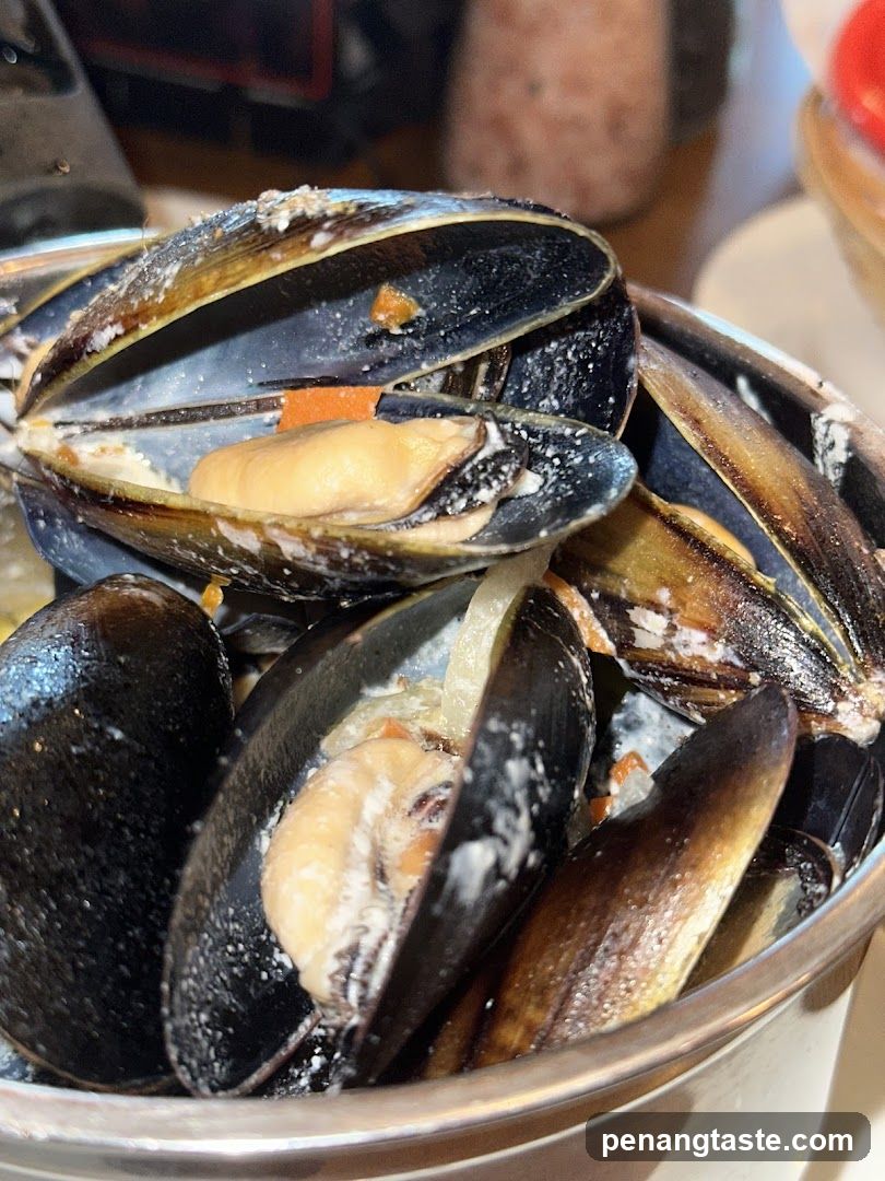 Steamed Mussels