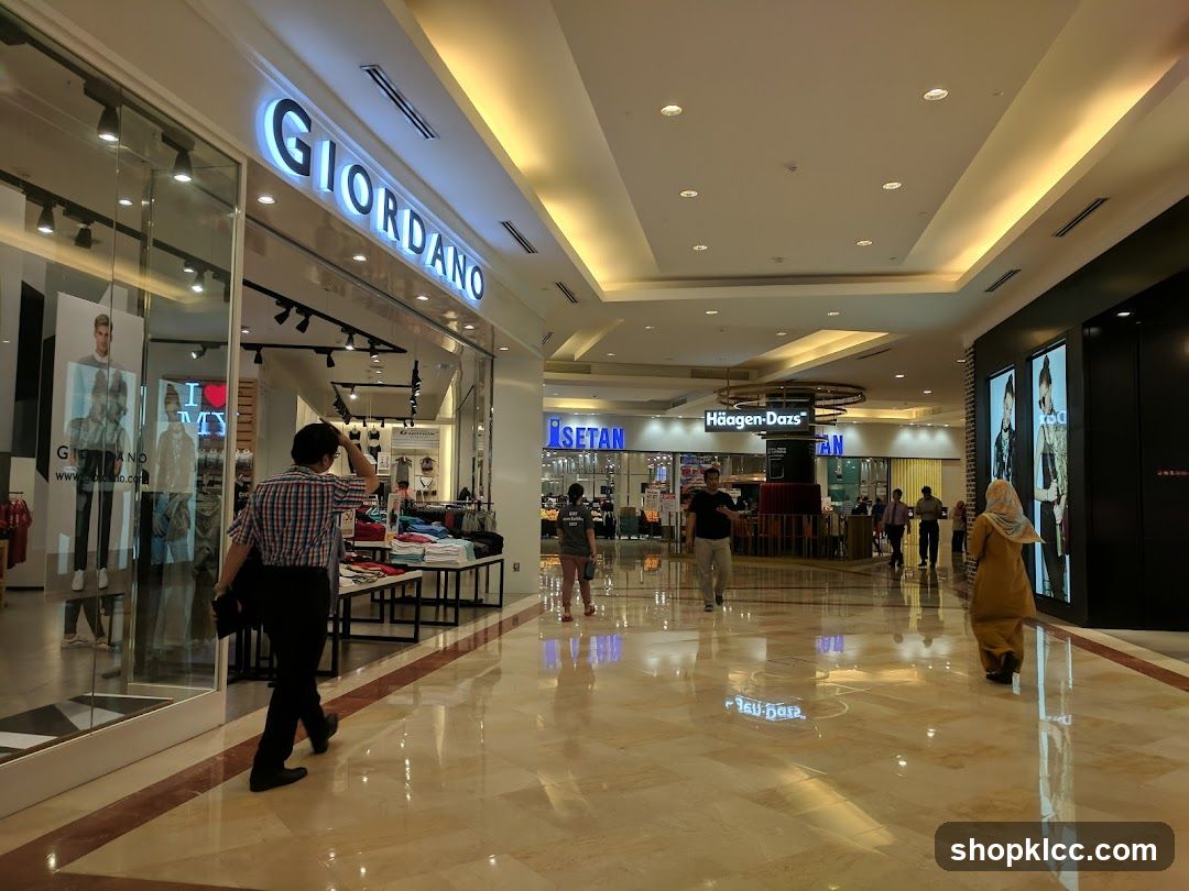 Giordano Storefront