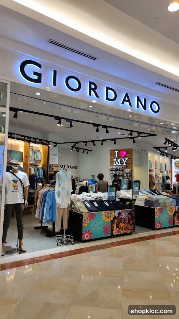 Giordano Storefront