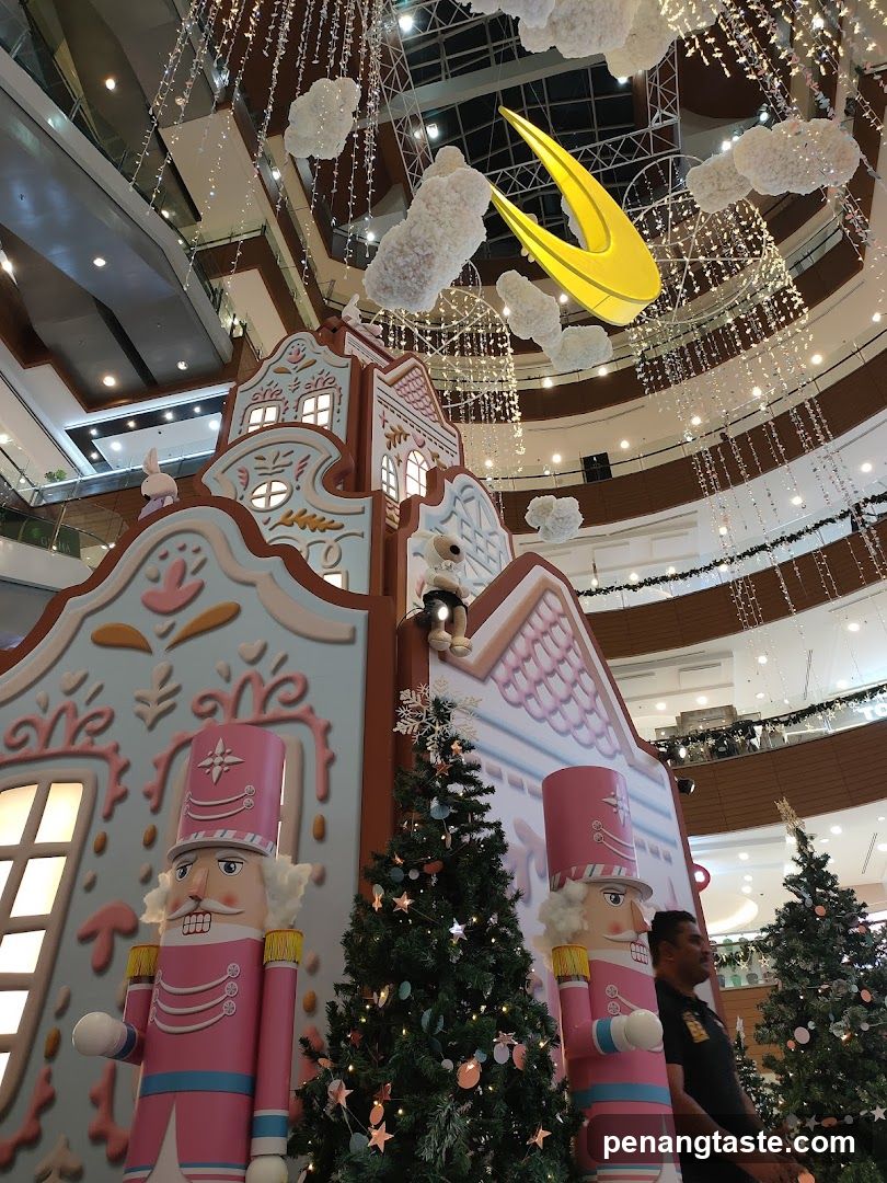 Christmas Decorations in a Mall