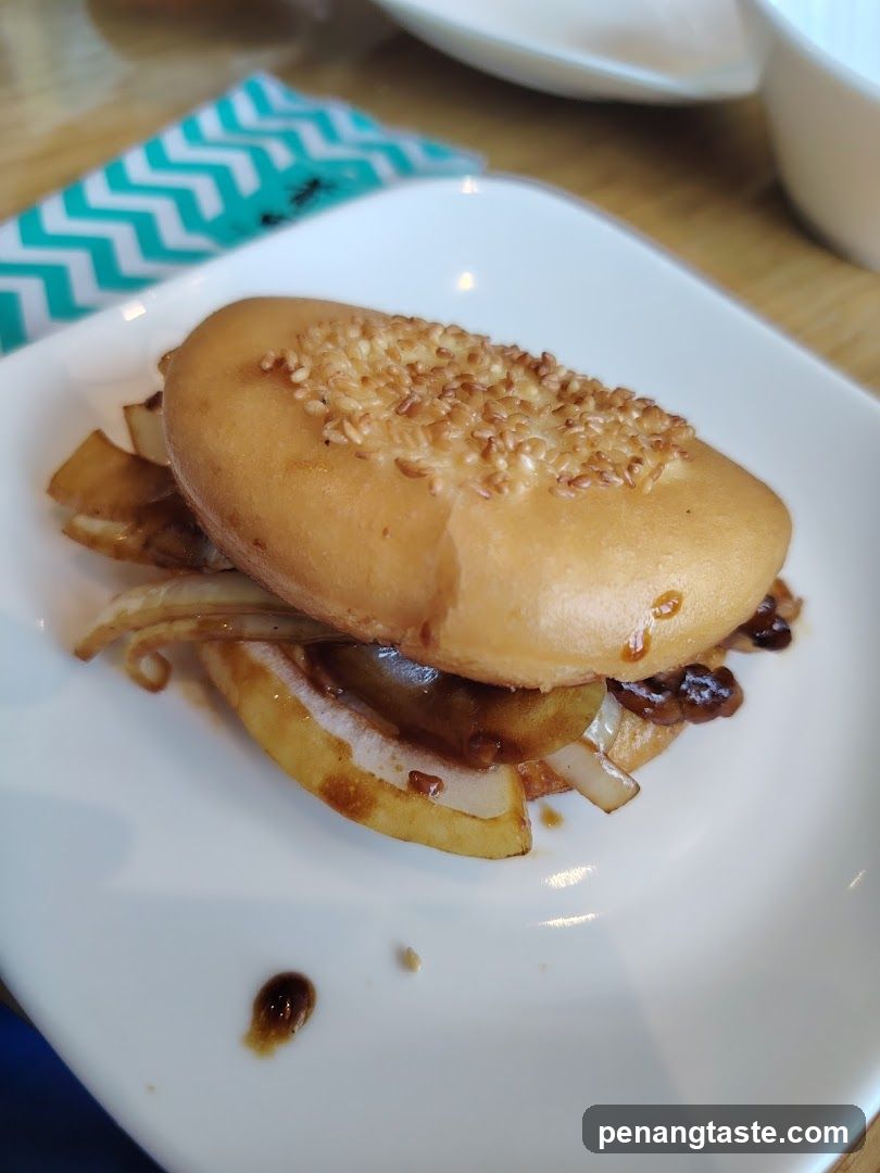 Steamed Bun with Filling