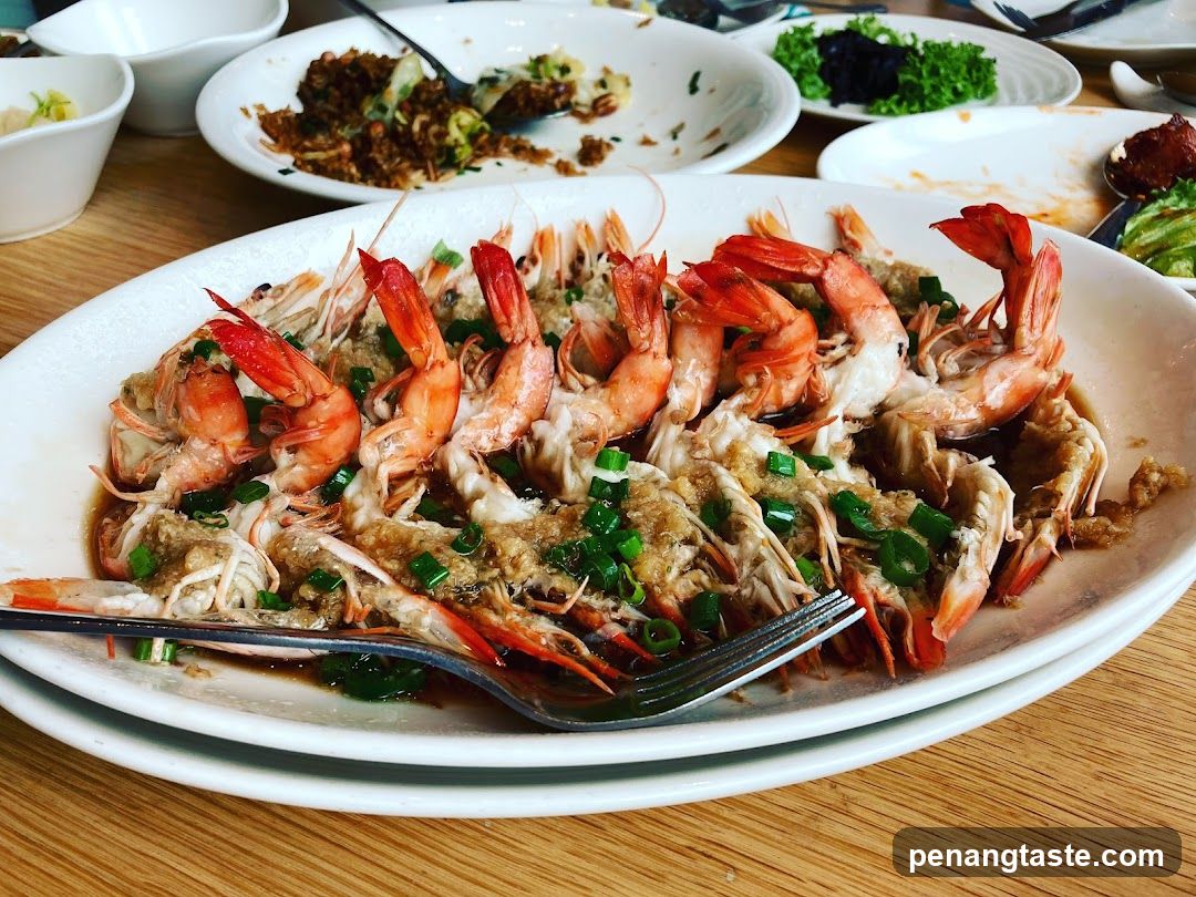 Steamed Prawns with Garlic and Scallions