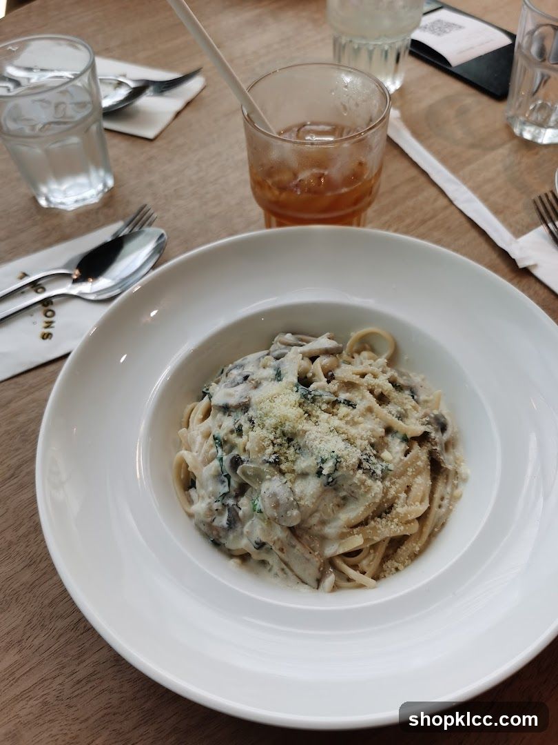 Creamy Mushroom Pasta