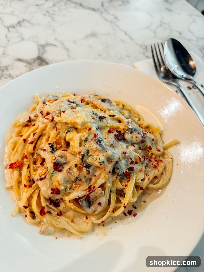 Creamy Mushroom Pasta