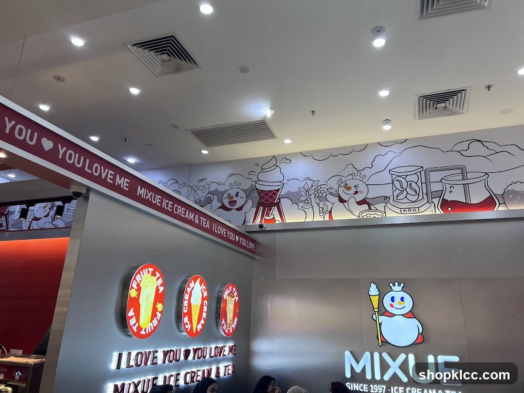 Mixue Ice Cream & Tea Interior