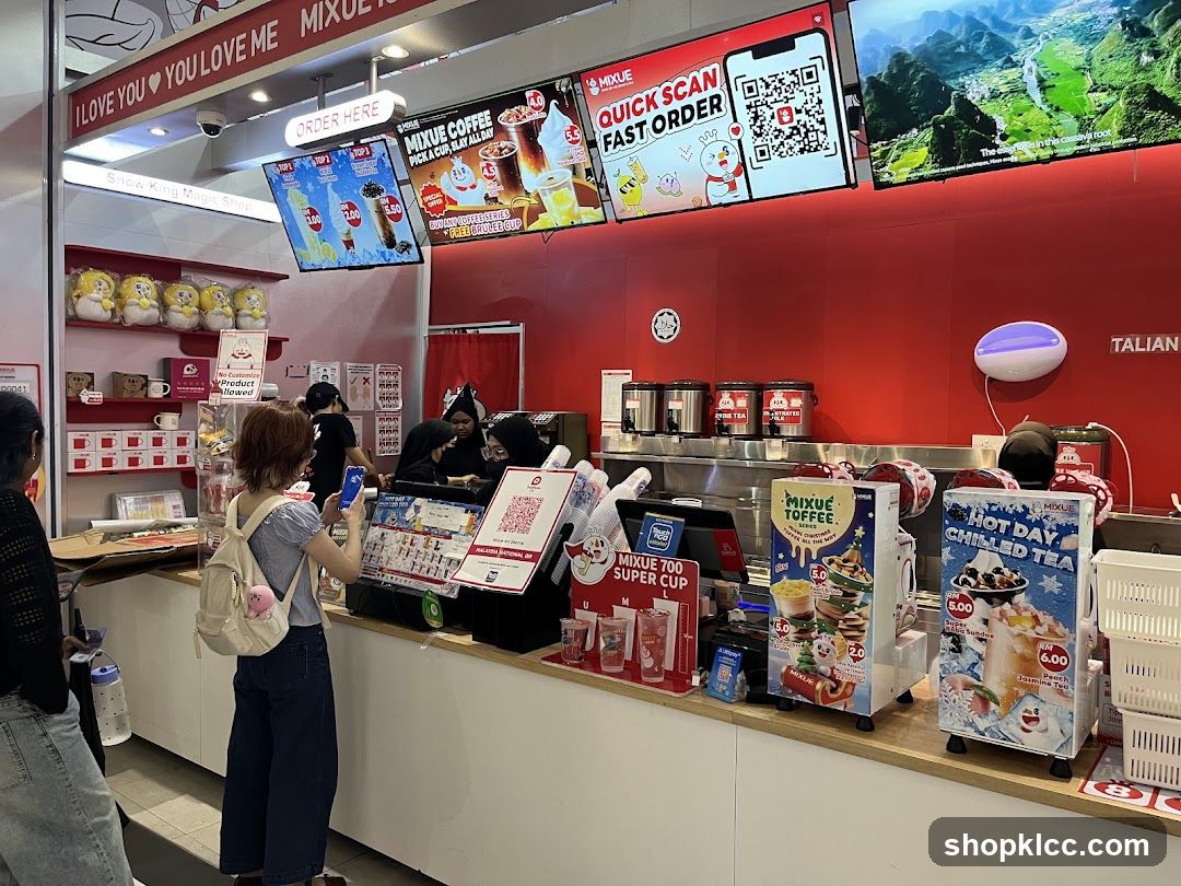 Mixue Store Counter