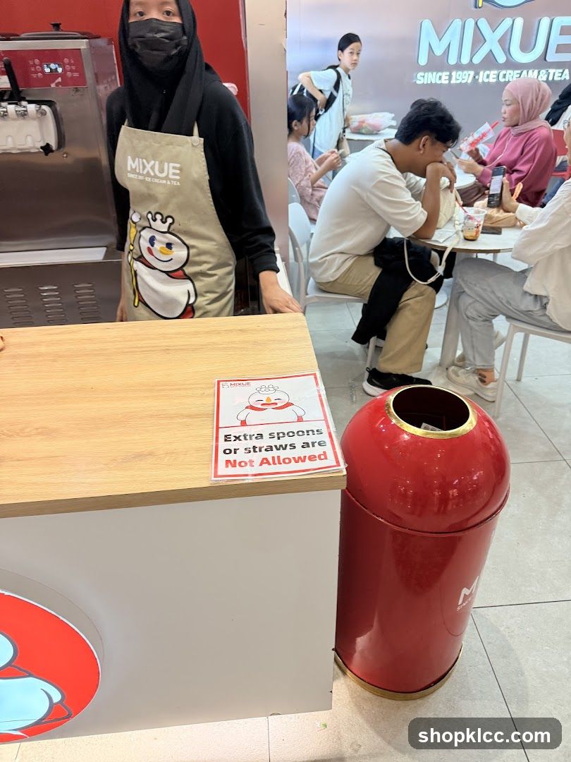 Mixue Ice Cream and Tea Store