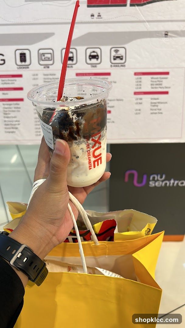 Dessert and Shopping Bags
