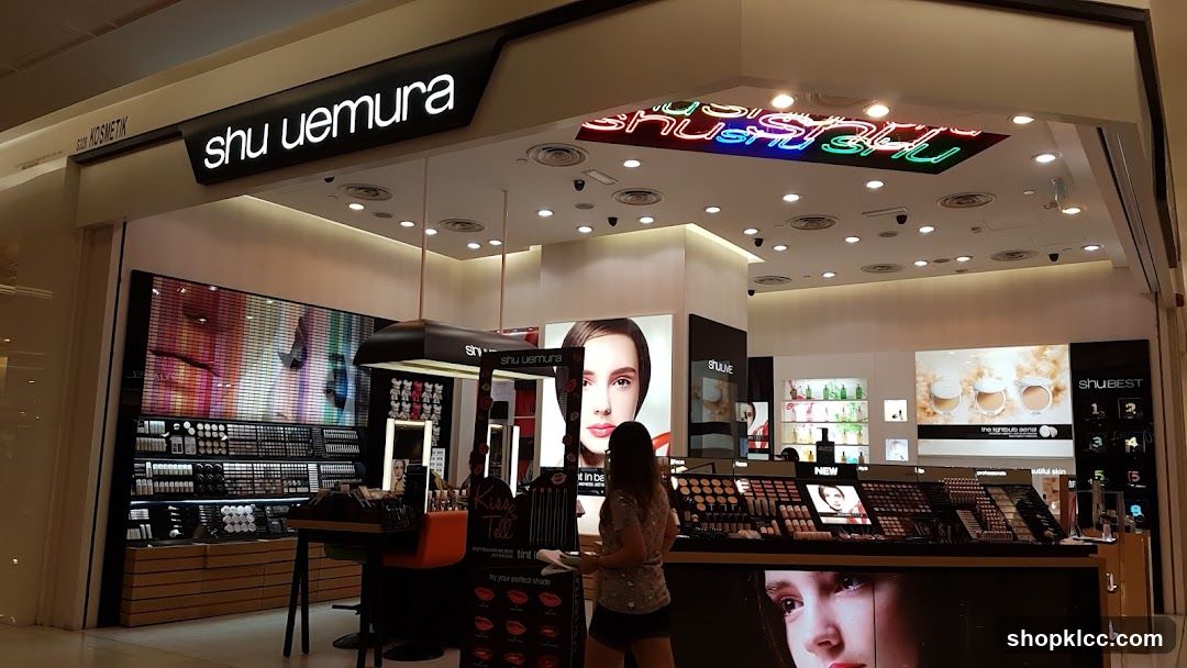 Shu Uemura Store Interior
