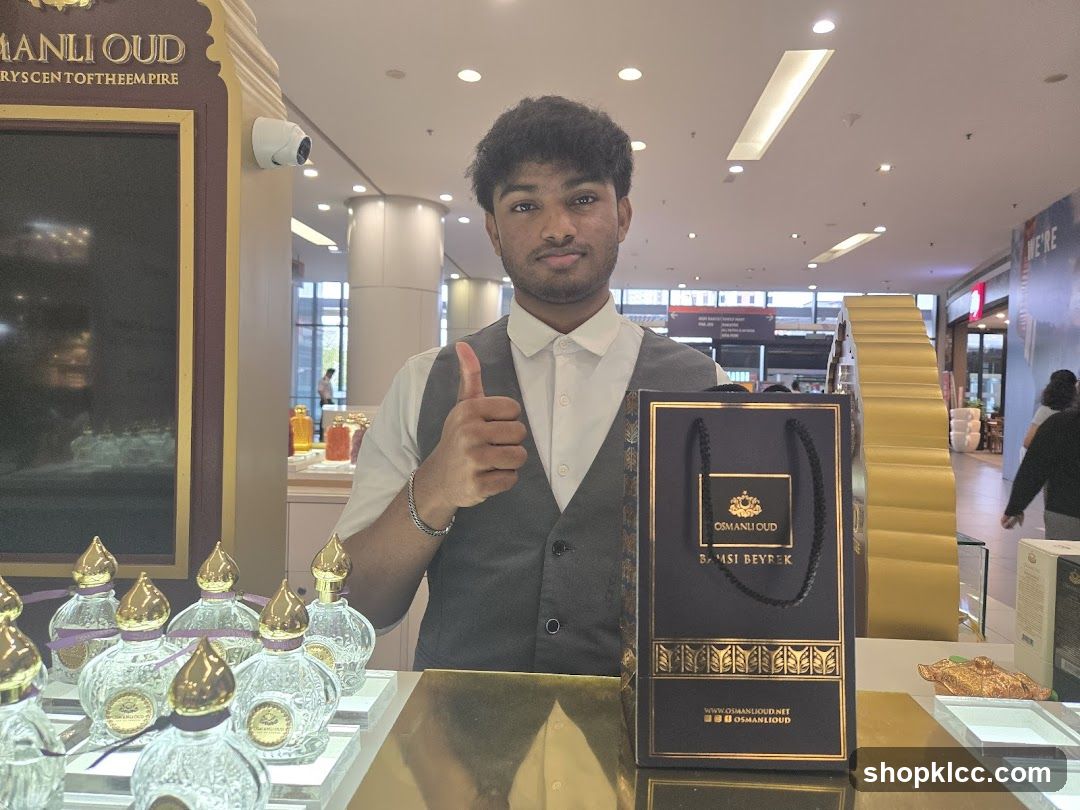 Salesperson giving a thumbs up