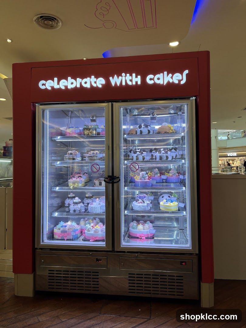 Cake Display Refrigerator