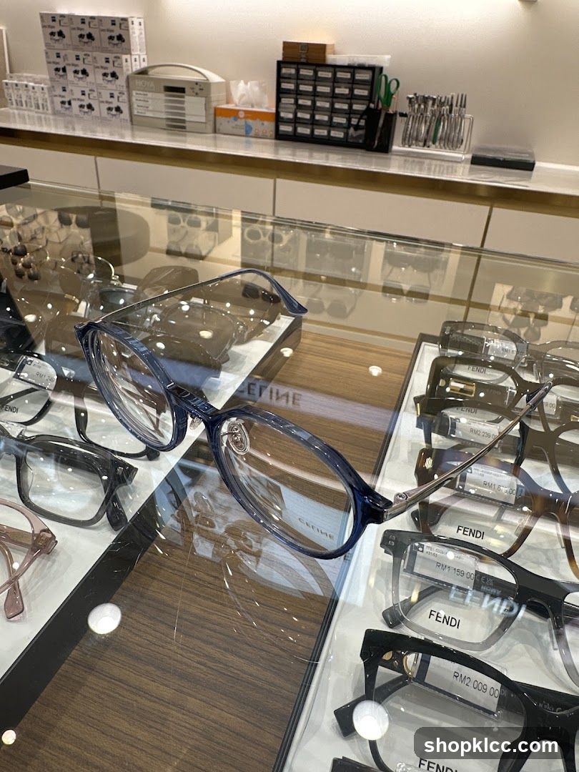 Eyeglasses Display