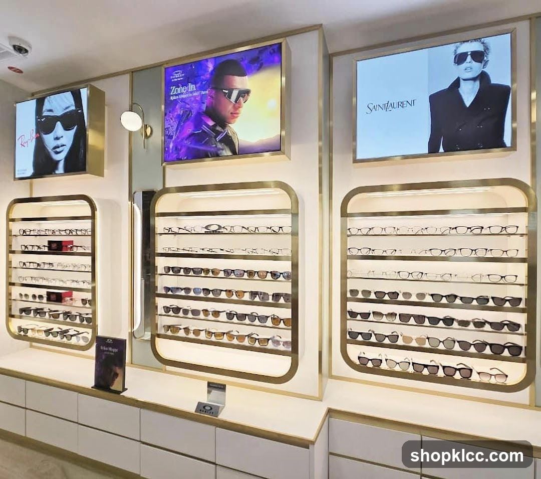 Eyewear Display