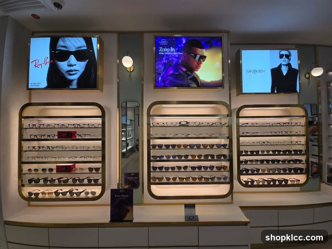 Eyewear Display