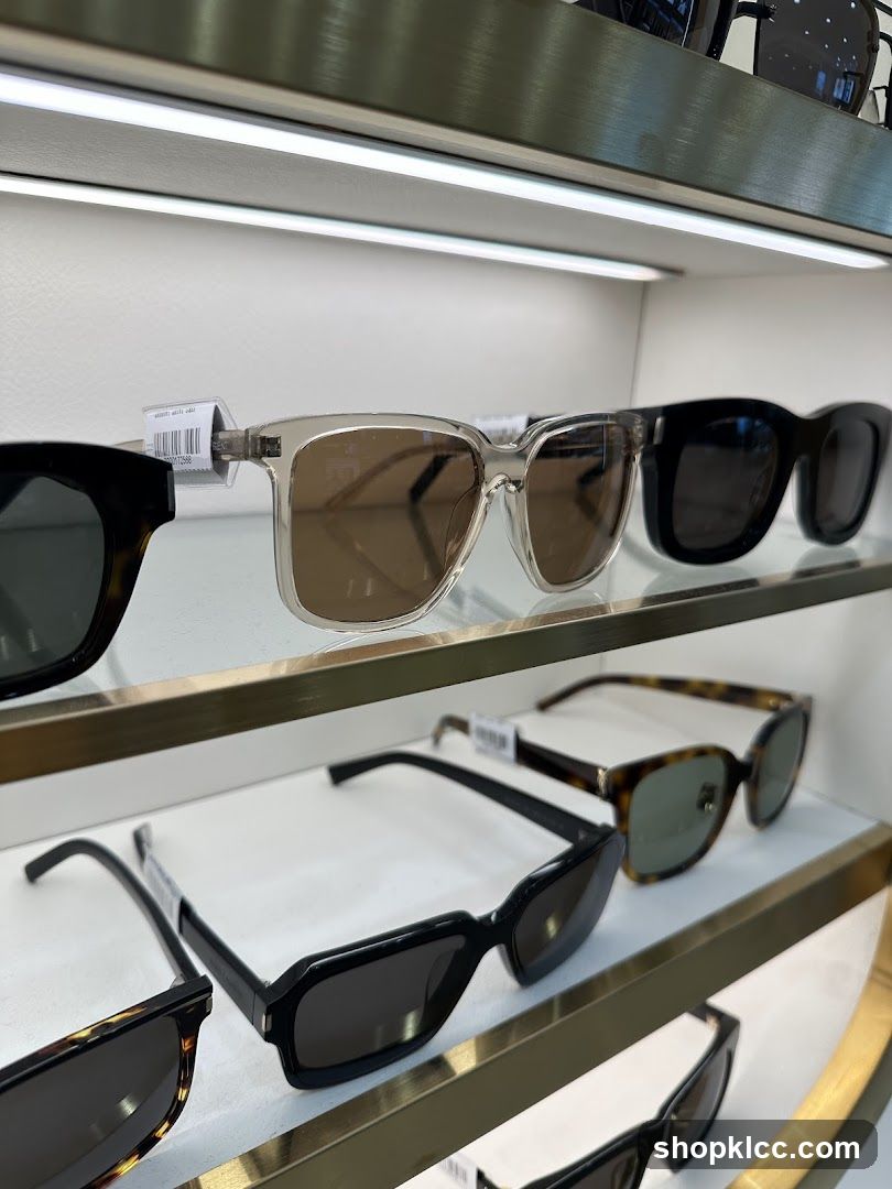Eyewear Display