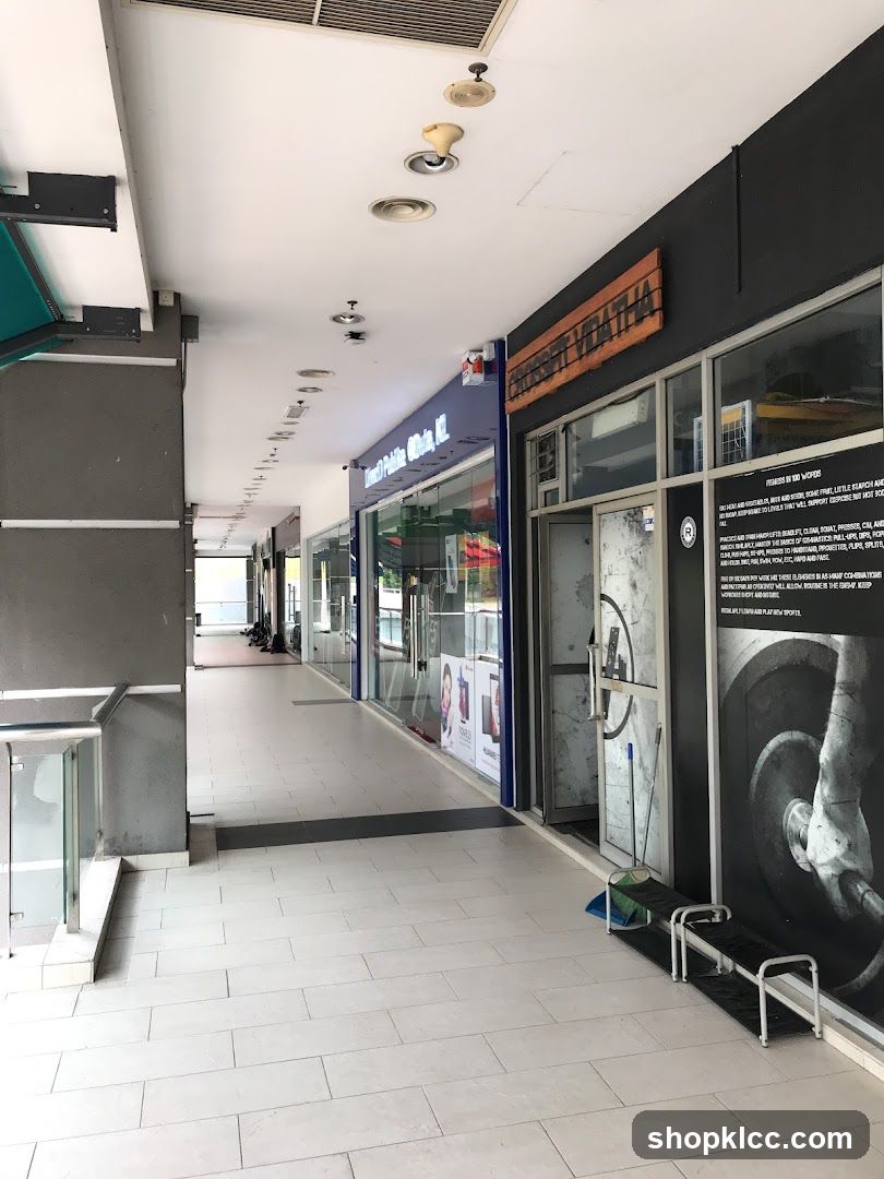 Shopping Corridor Exterior
