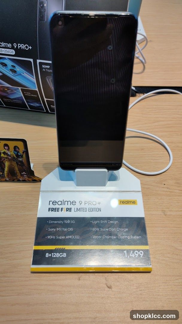 Realme 9 Pro+ Free Fire Limited Edition