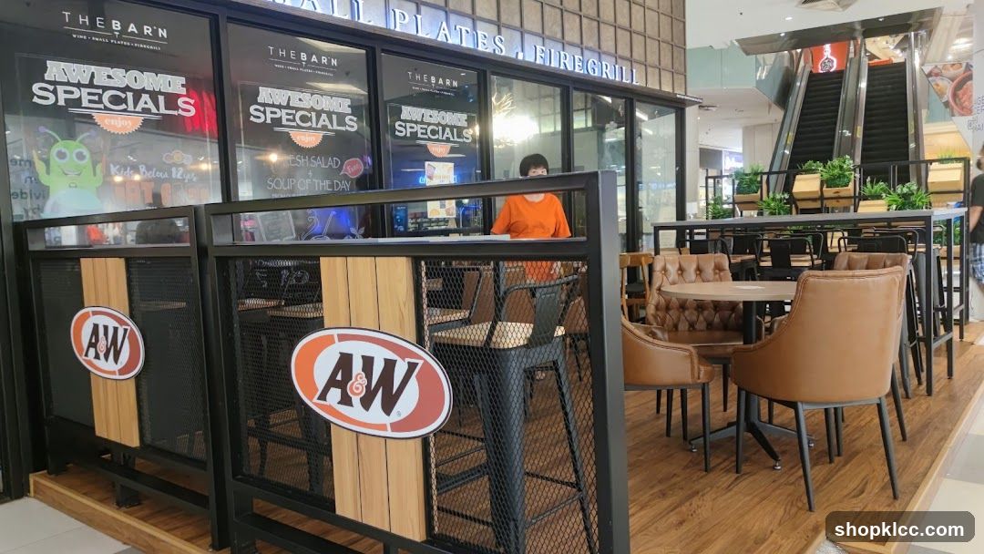 A&W Restaurant Interior