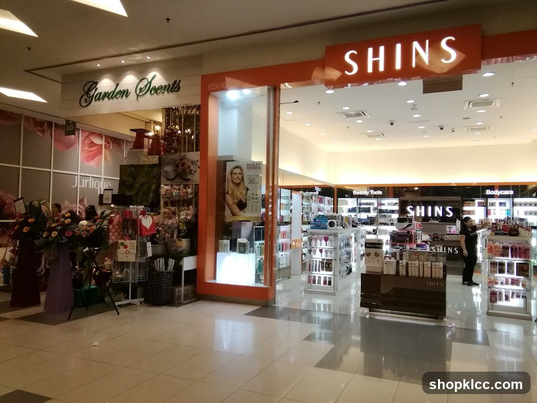 SHINS Storefront
