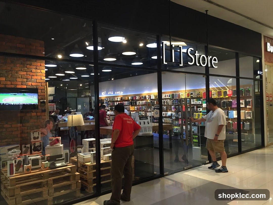 [i] Store