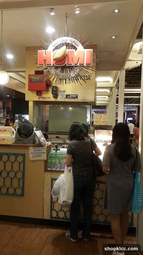 Homi Chicken Curry Puff
