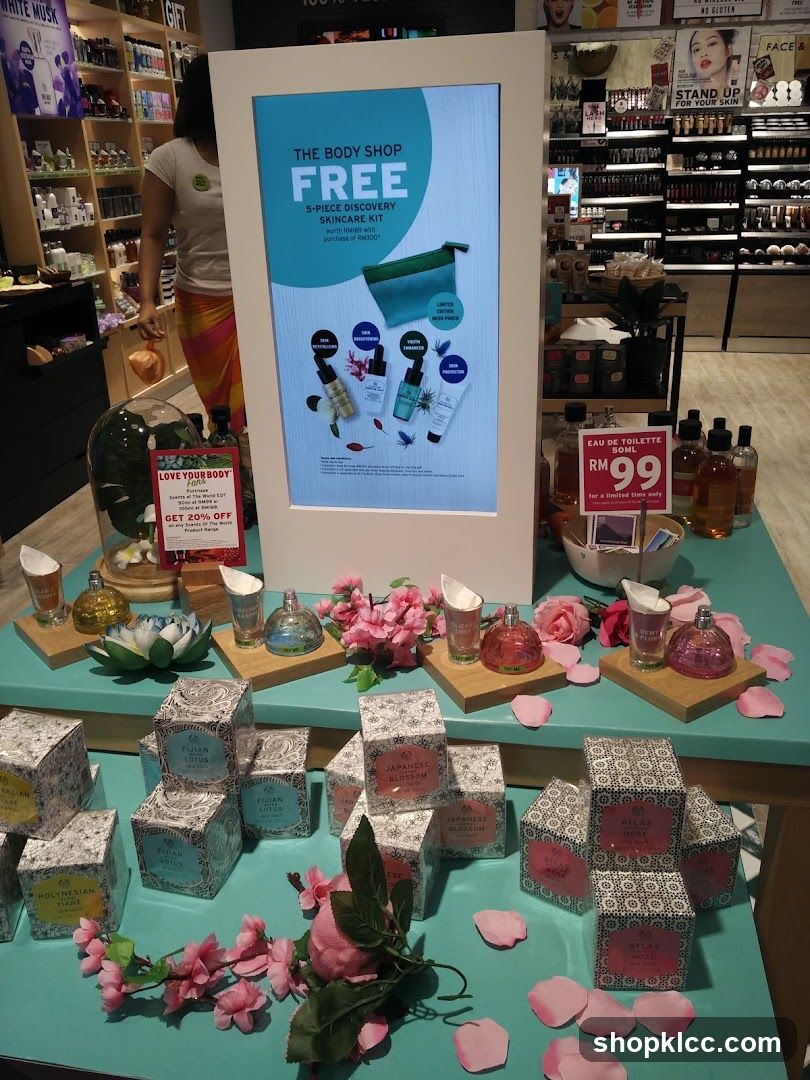 The Body Shop Display