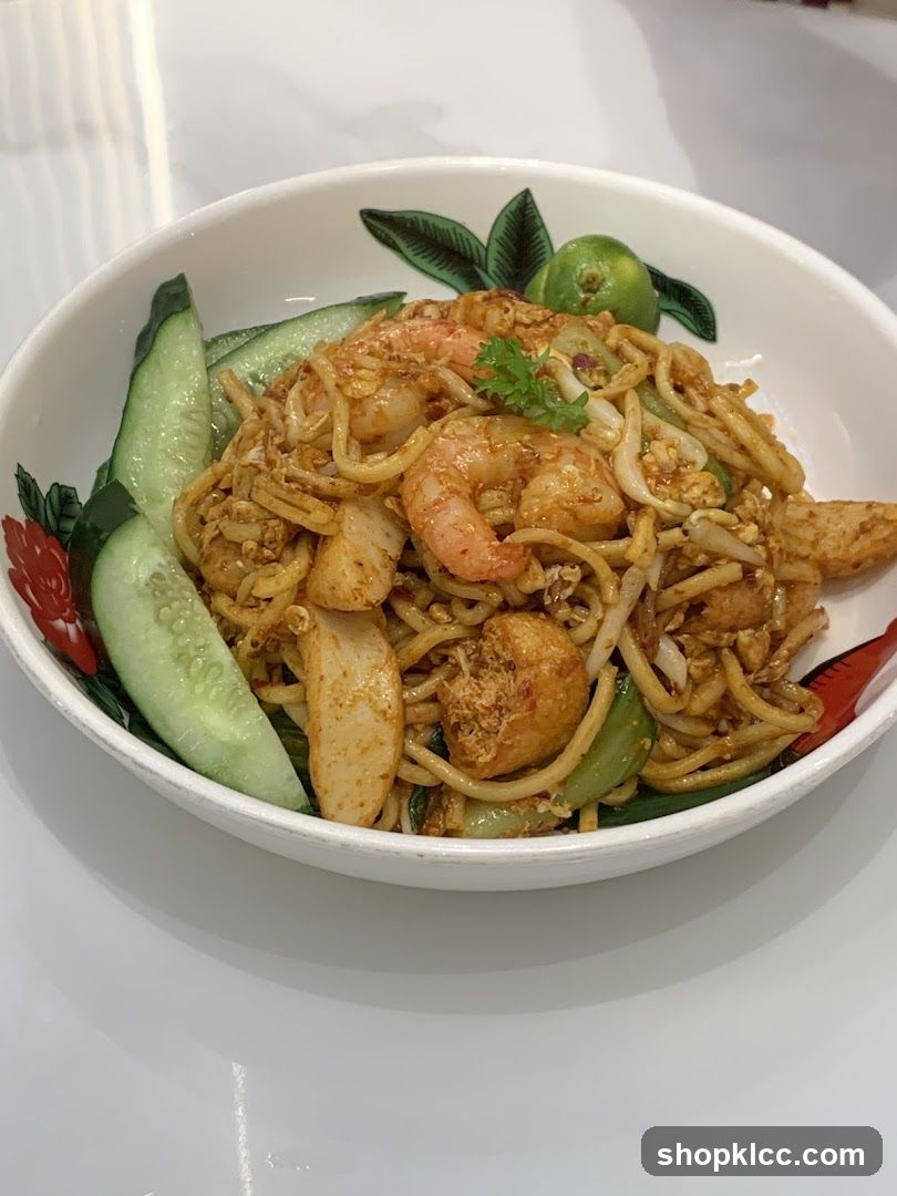 Noodles with Shrimp and Cucumber