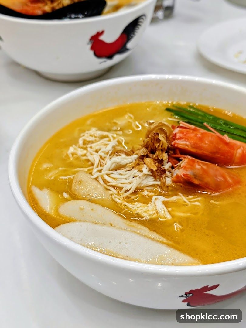 Noodle Soup with Shrimp and Fish Cakes