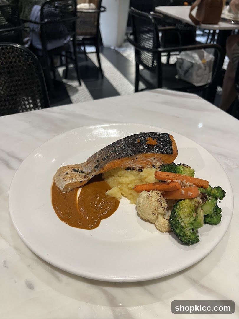 Salmon with Mashed Potatoes and Roasted Vegetables