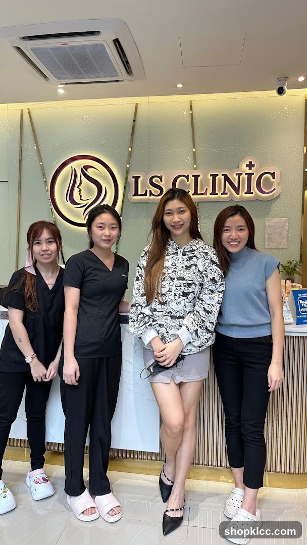 LS CLINIC Staff and Customer