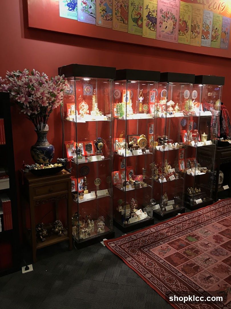 Display of Feng Shui items