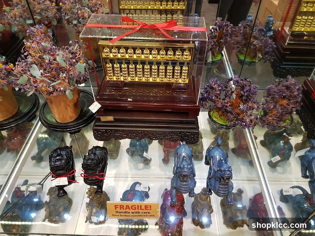 Decorative Items Display