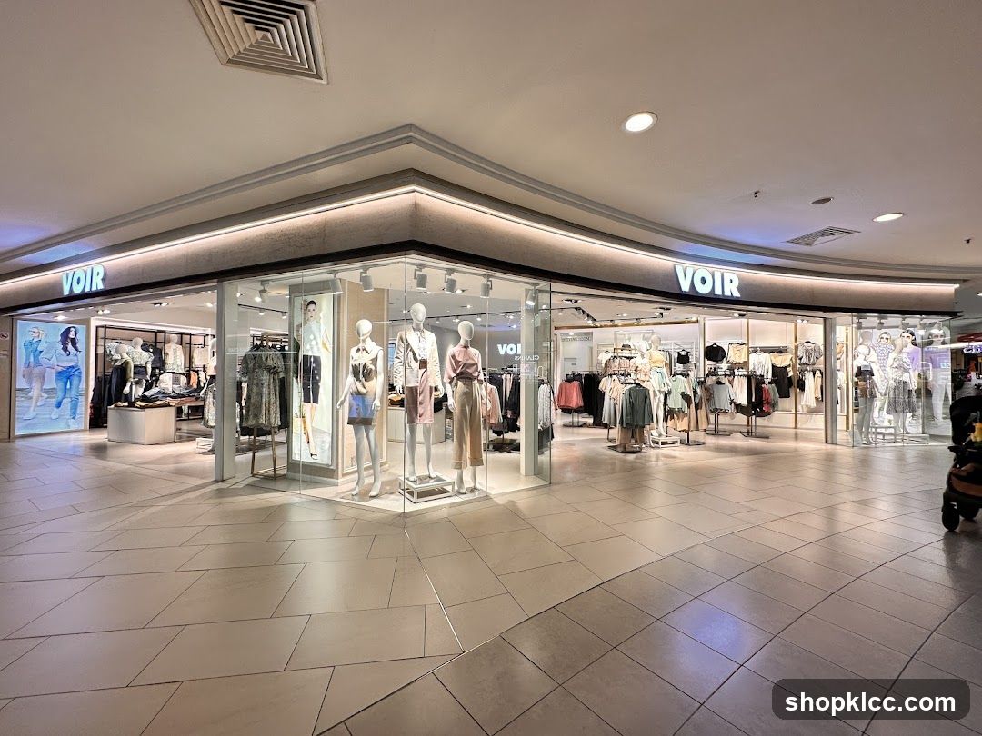 VOIR Storefront