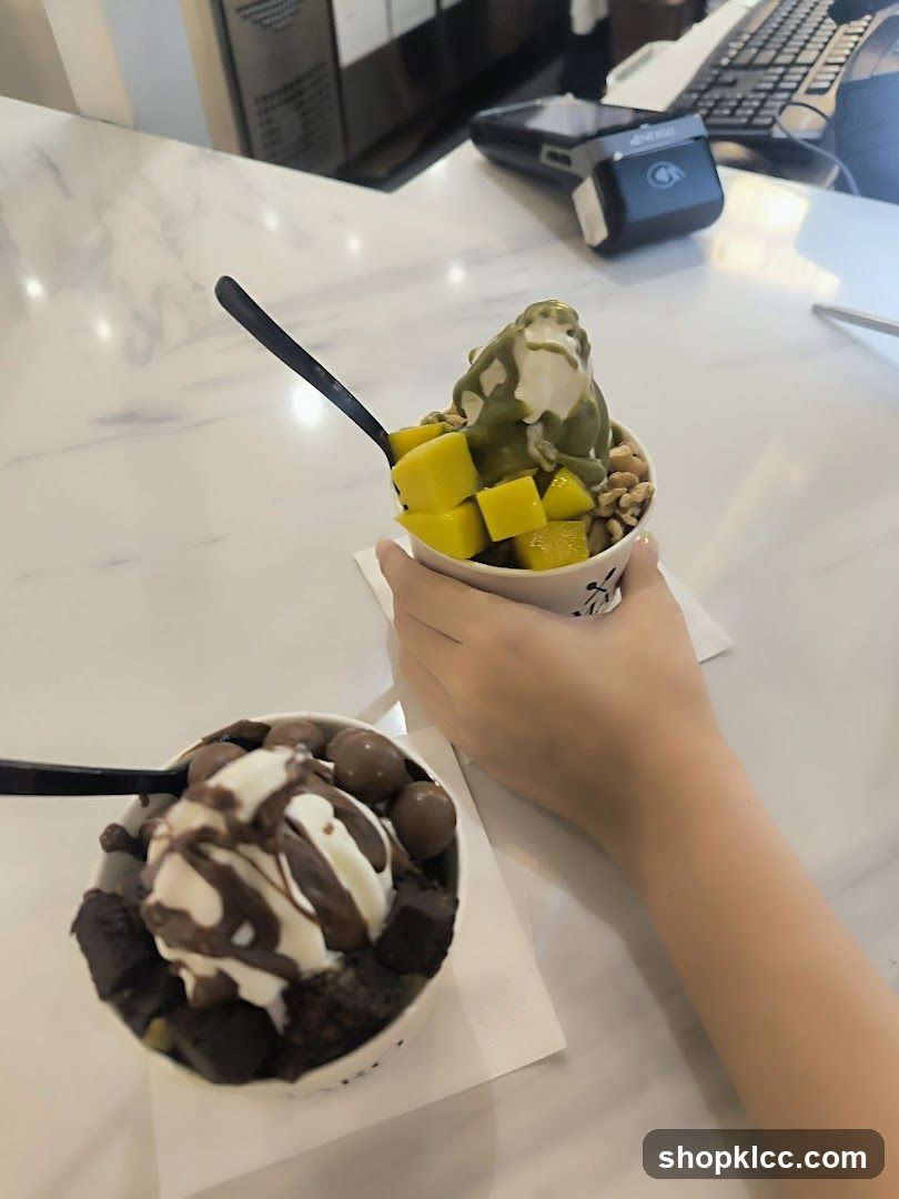 Desserts with toppings