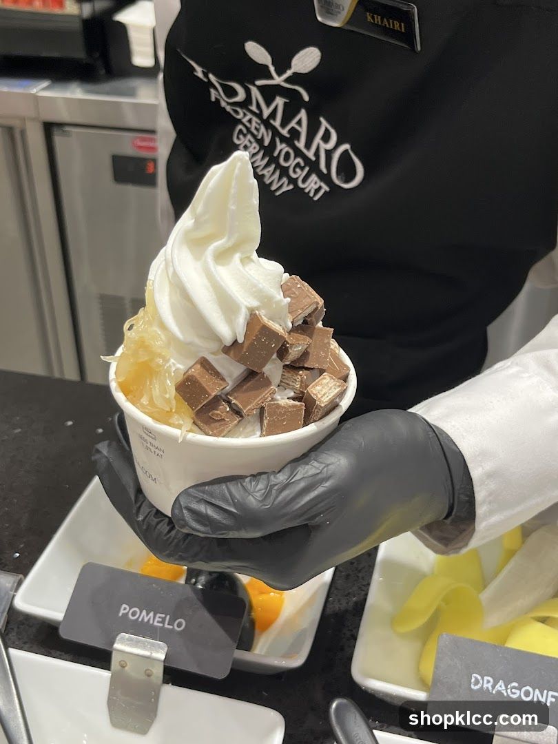 Frozen Yogurt with Toppings