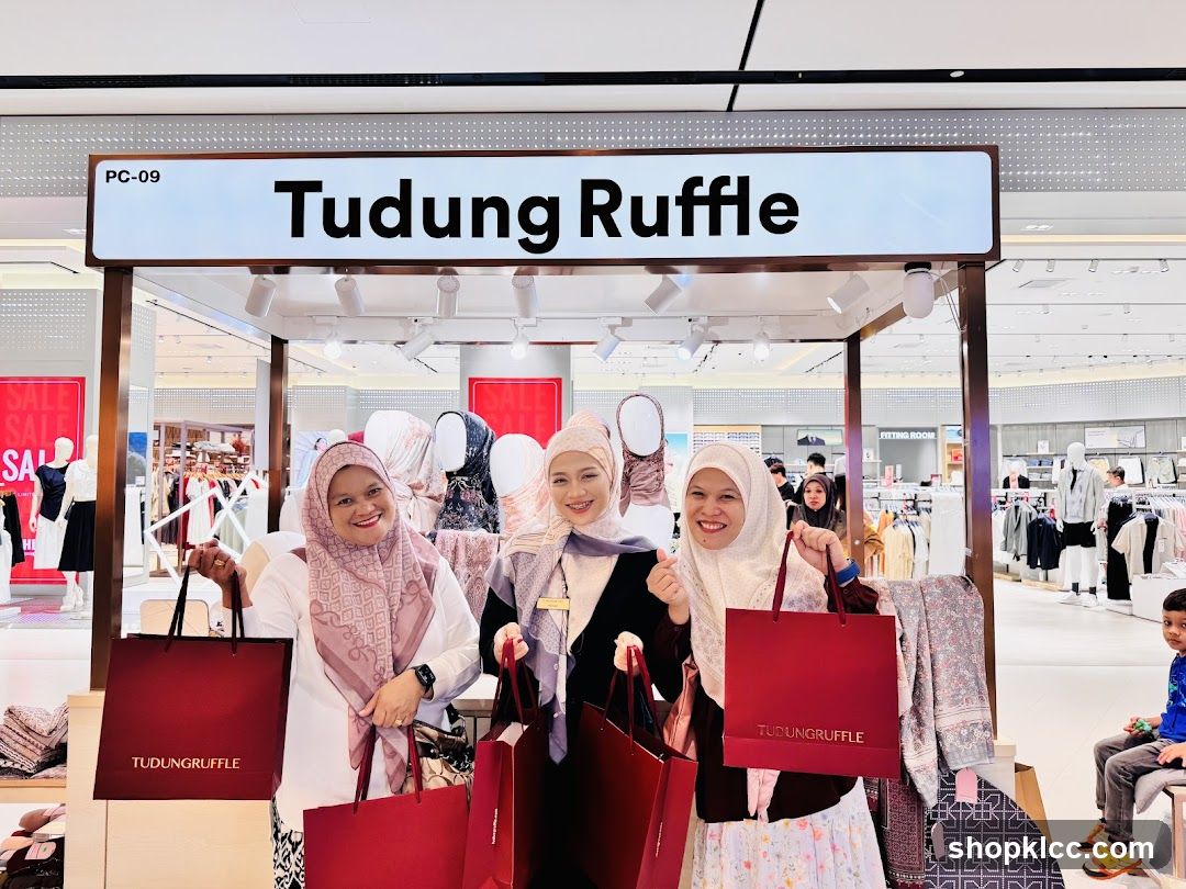 Women Shopping at Tudung Ruffle