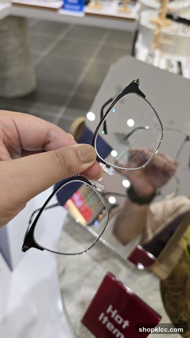 Eyeglasses