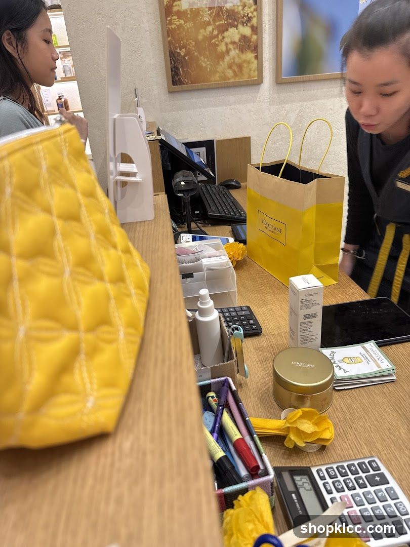 Checkout Counter